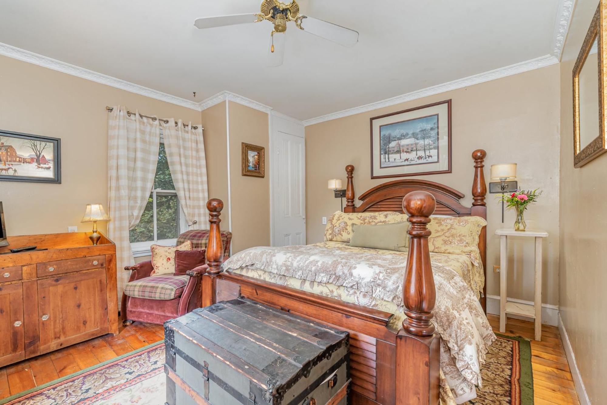 Fallen Tree Farm Bed And Breakfast Carlisle Exterior photo