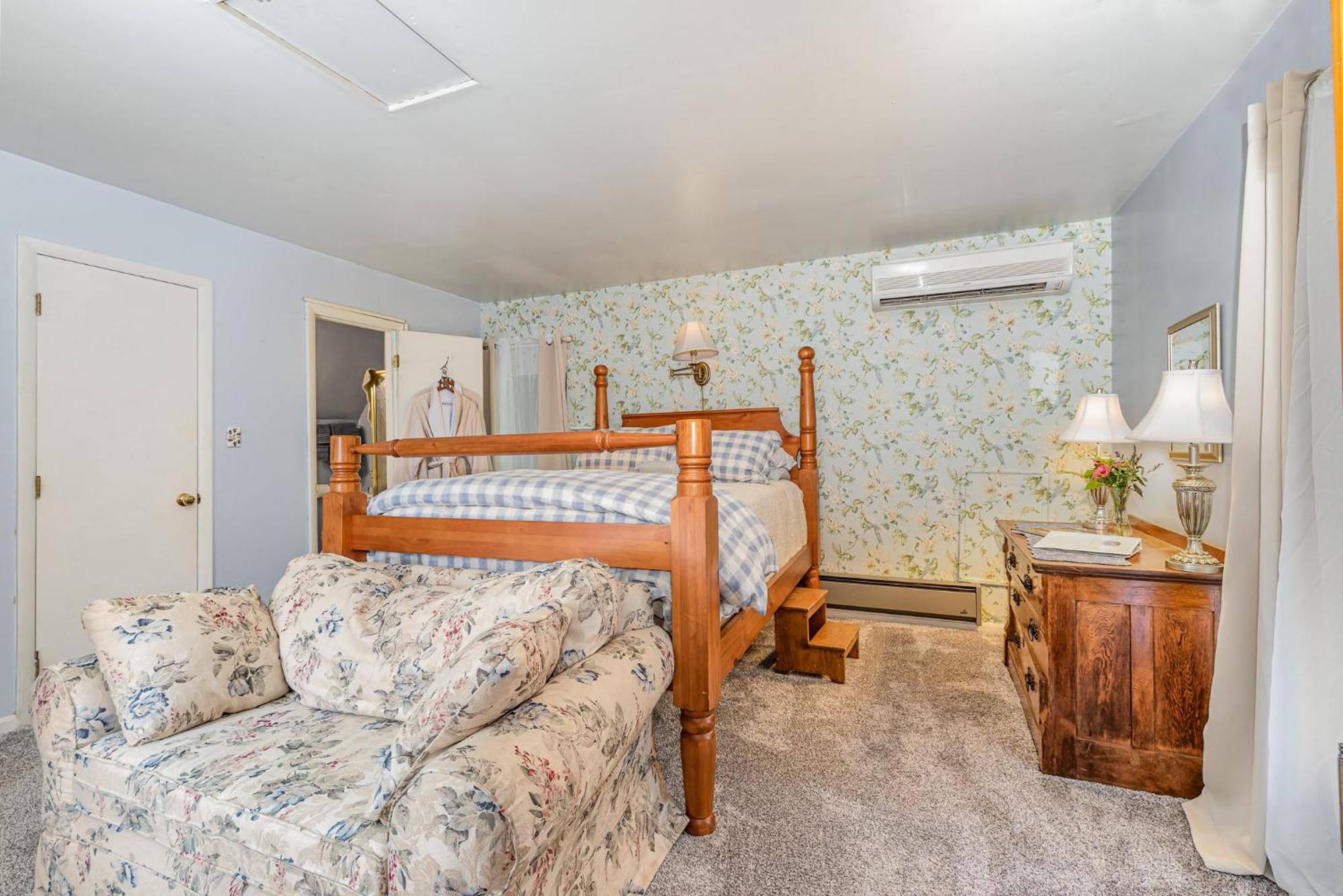 Fallen Tree Farm Bed And Breakfast Carlisle Exterior photo