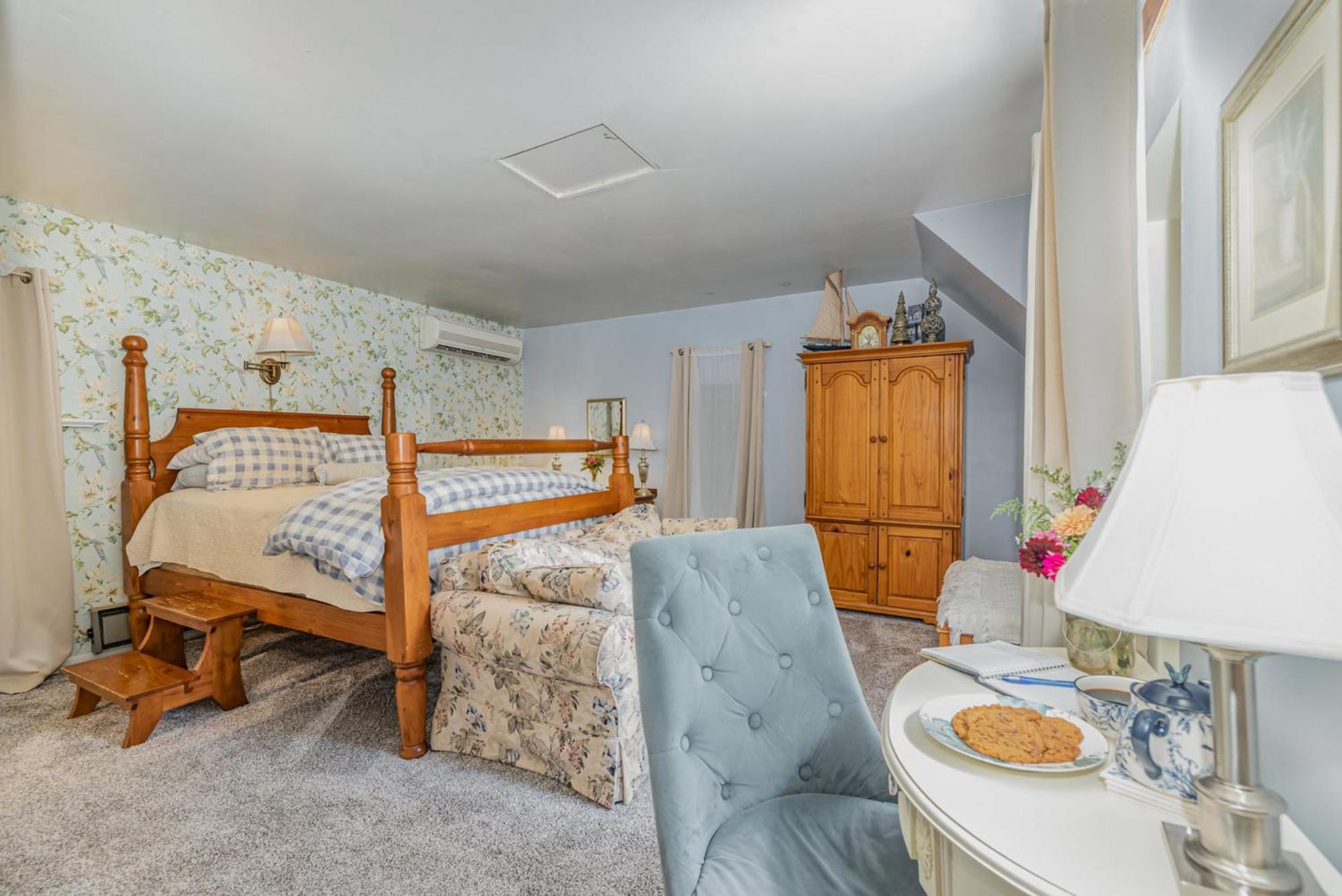 Fallen Tree Farm Bed And Breakfast Carlisle Exterior photo